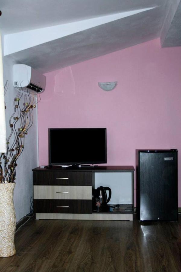Guest House Bulgari Kazanlŭk المظهر الخارجي الصورة
